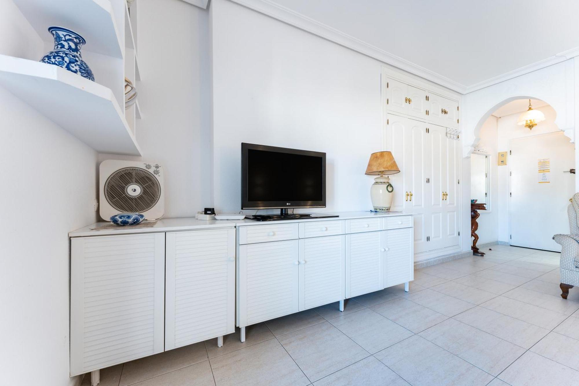 פואנגירולה Pyr Studio Apt Partial Seaview מראה חיצוני תמונה